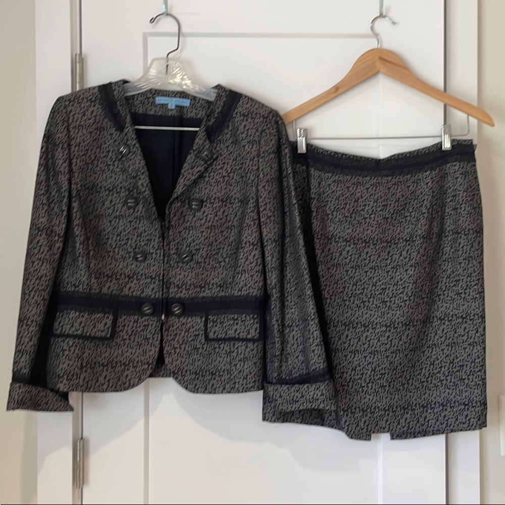 ANTONIO MELANI Gray and Black Textured Pencil Skirt